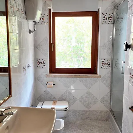 Laurus Restaurant Cilento فندق مبيت وإفطار Trentinara