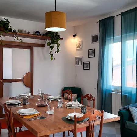 Laurus Restaurant Cilento فندق مبيت وإفطار 3*