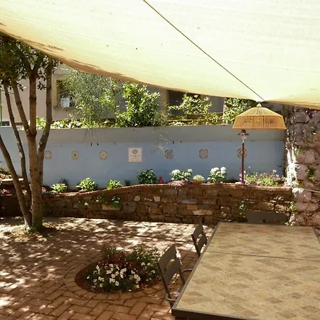 فندق مبيت وإفطار Laurus Restaurant Cilento 3*